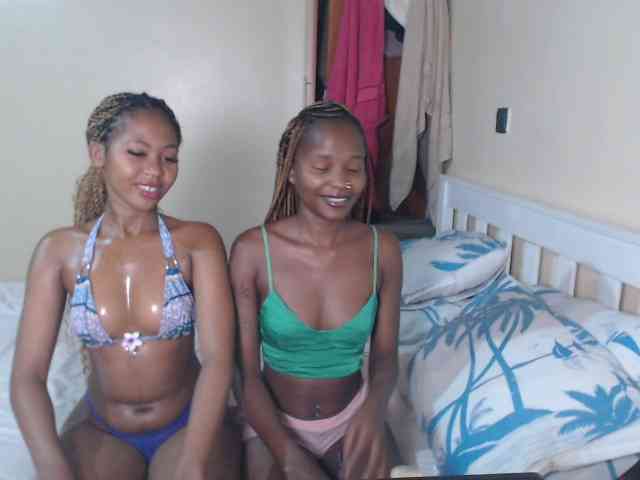 ItsYaGirlPookie webcam