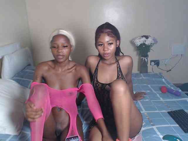 ItsYaGirlPookie webcam