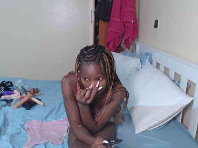 ItsYaGirlPookie webcam