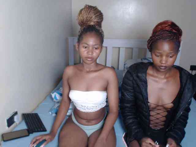 ItsYaGirlPookie webcam