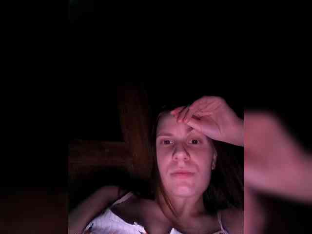 me-la-nia19 Live Webcam on BongaCams