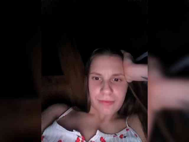 me-la-nia19 Live Webcam on BongaCams