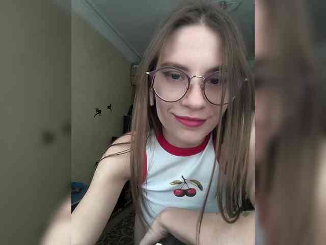 me-la-nia19 Live Webcam on BongaCams