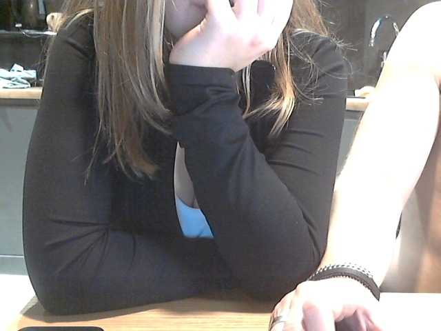 AngelEl13's BongaCams show and profile