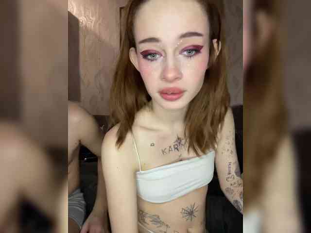 strip chatroom Twins-bleezza