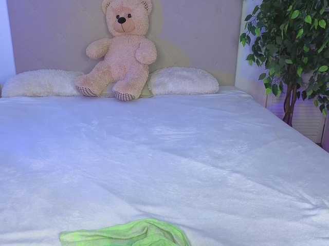 Erika-bestboobs's BongaCams show and profile