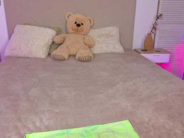 Erika-bestboobs's BongaCams show and profile