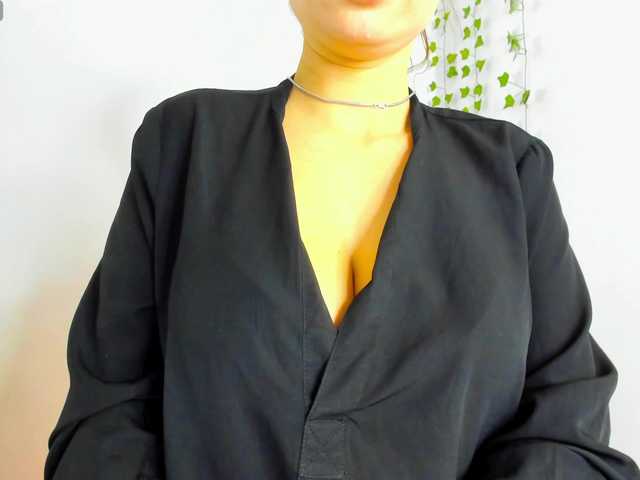 Erika-bestboobs's BongaCams show and profile