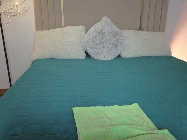 Erika-bestboobs's BongaCams show and profile