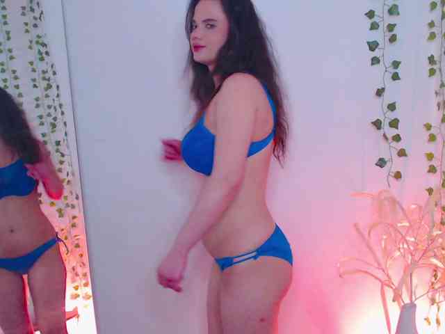 Erika-bestboobs webcam