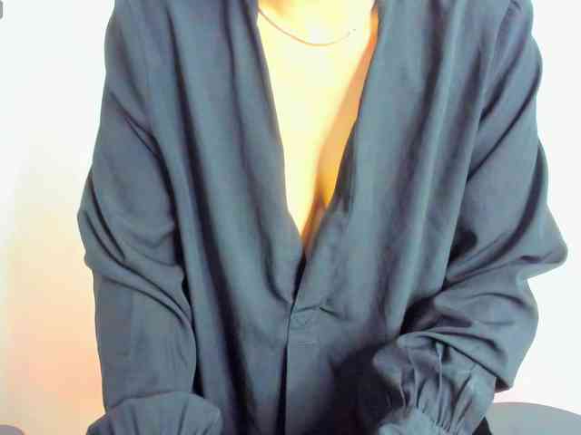 Erika-bestboobs webcam