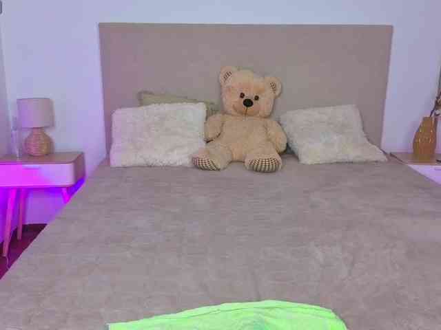 Erika-bestboobs webcam