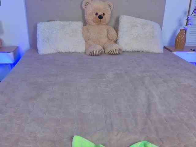 Erika-bestboobs webcam