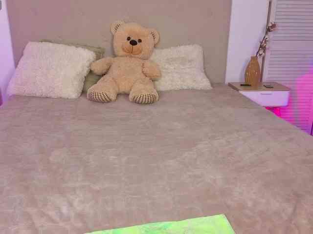 Erika-bestboobs webcam