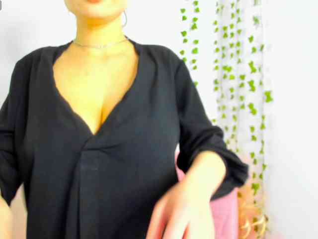 Erika-bestboobs webcam