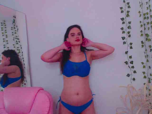 Erika-bestboobs webcam