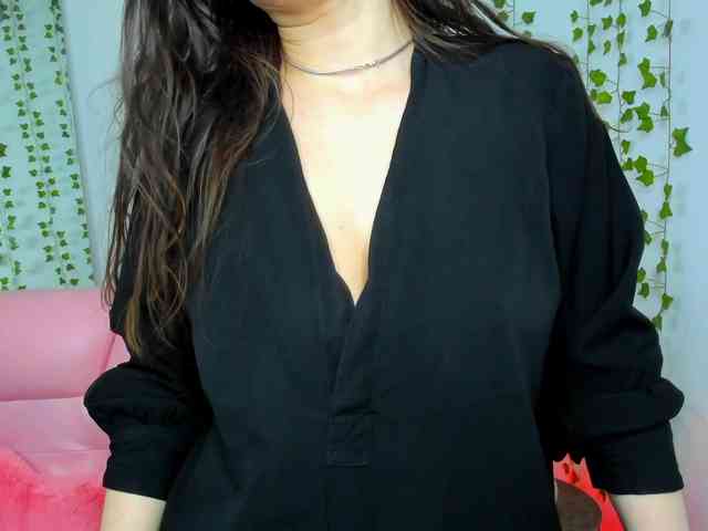 Erika-bestboobs webcam