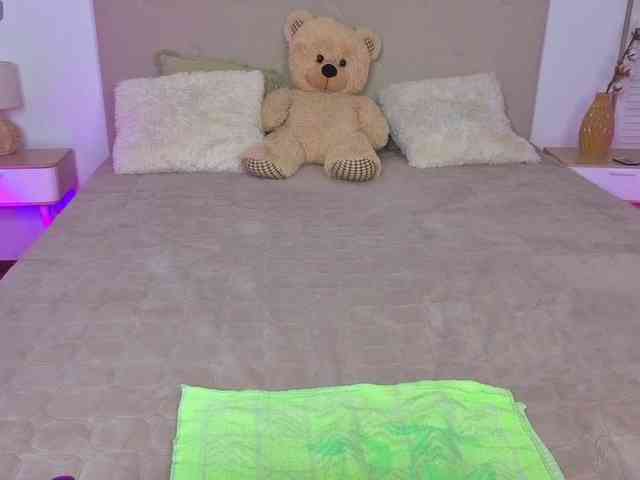 Erika-bestboobs webcam