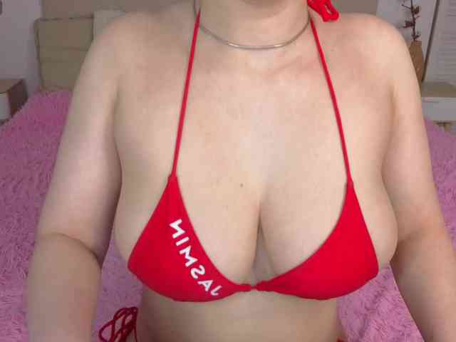 Erika-bestboobs webcam