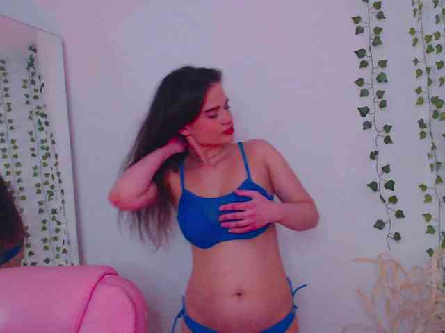 Erika-bestboobs webcam