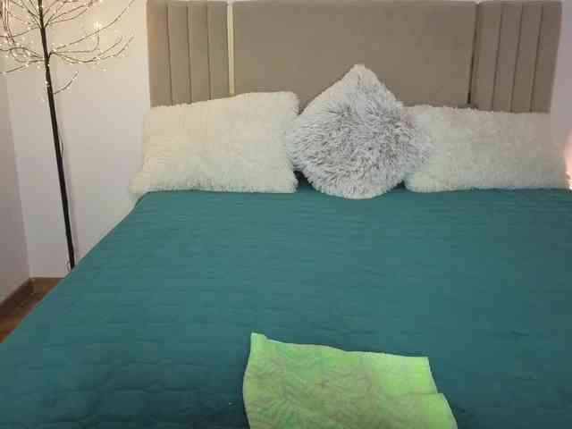 Erika-bestboobs webcam