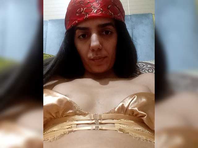 Sefya's BongaCams show and profile