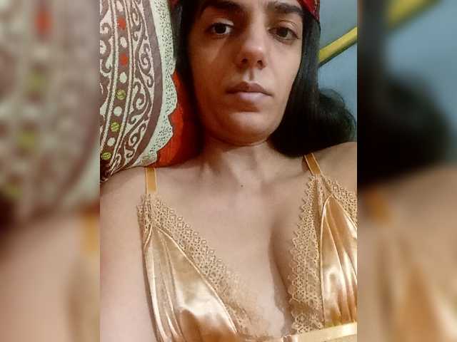 Sefya's BongaCams show and profile