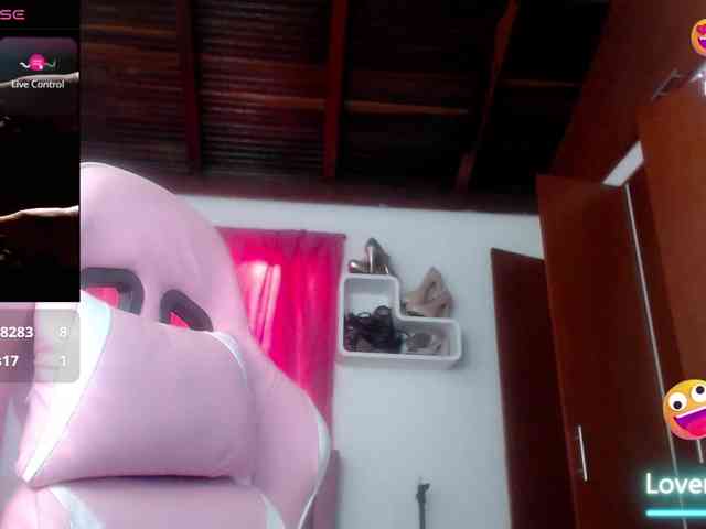 samanta-curvy webcam