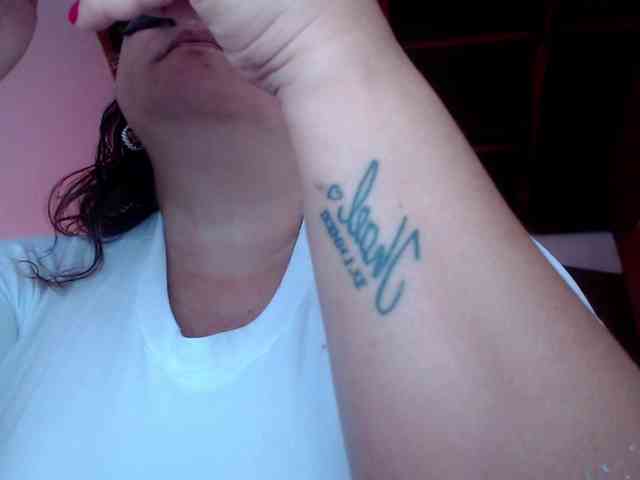 samanta-curvy webcam