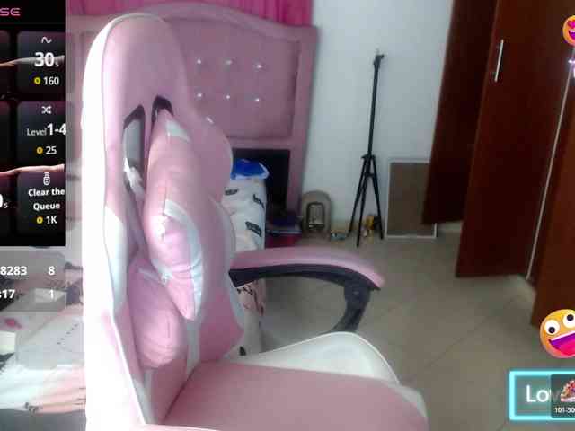 samanta-curvy webcam