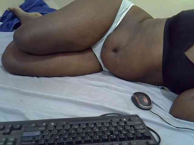 Prettypussyy webcam