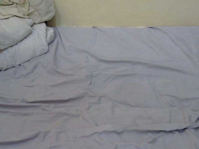 Slimpussyy webcam bongacams model stream image