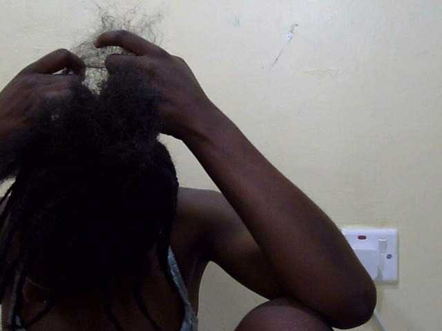 Slimpussyy Live Cam on BongaCams