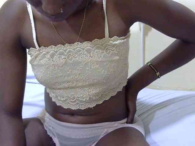 Slimpussyy webcam