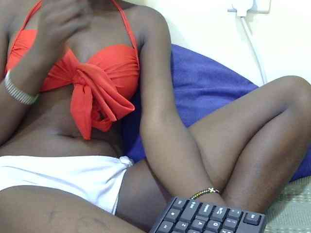 Slimpussyy webcam