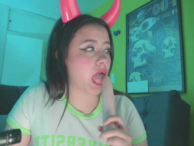 daya-and-dan's BongaCams show and profile