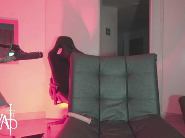 daya-and-dan's BongaCams show and profile