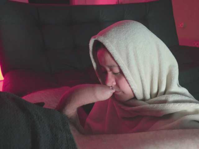 daya-and-dan's BongaCams show and profile