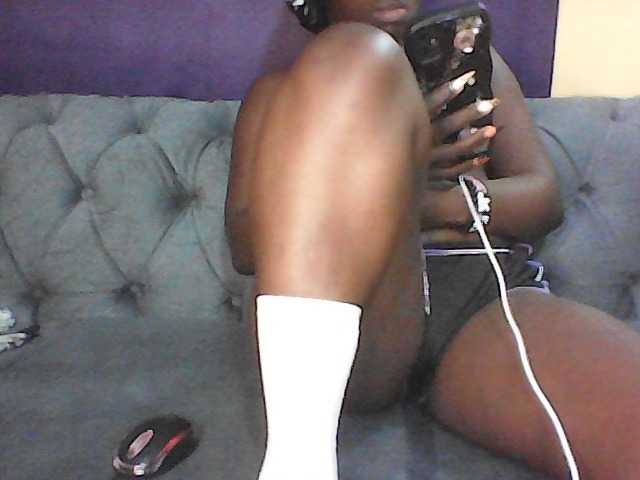 Sexy-Divah live cam profile