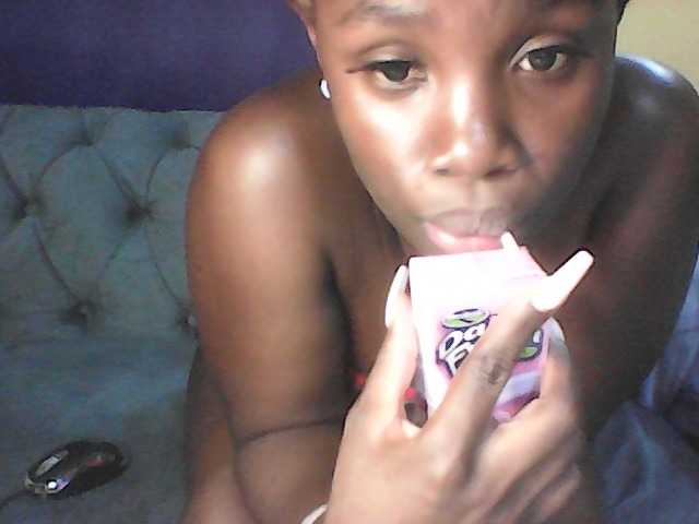 Sexy-Divah's BongaCams show and profile