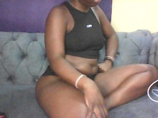 Sexy-Divah's BongaCams show and profile