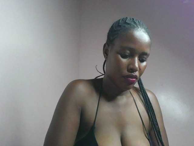 cute-africanah broadcasting live