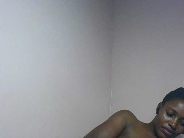 cute-africanah webcam bongacams model stream image