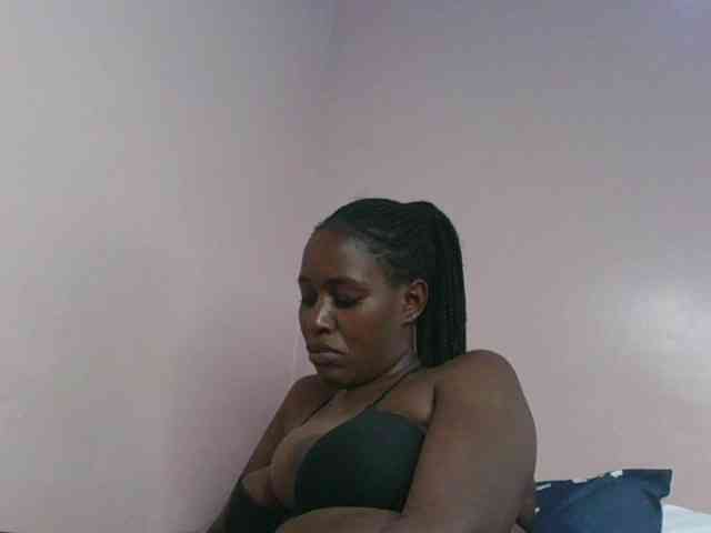 cute-africanah webcam