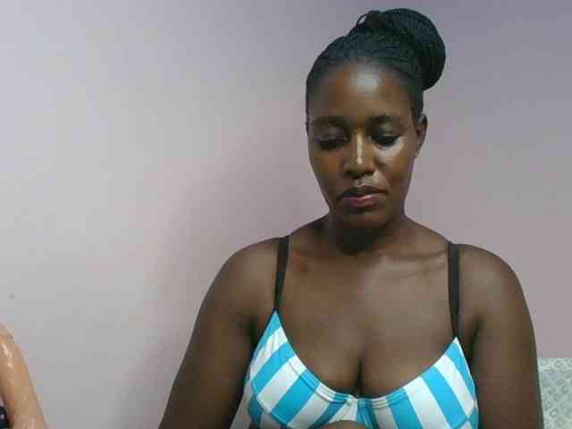 cute-africanah webcam