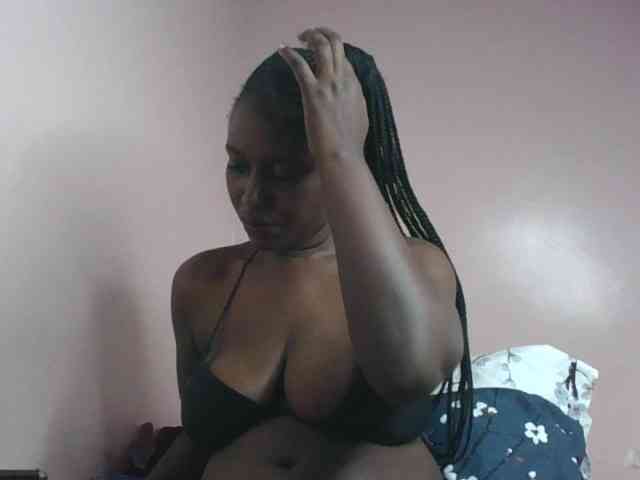 cute-africanah webcam