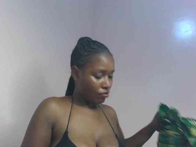 cute-africanah webcam