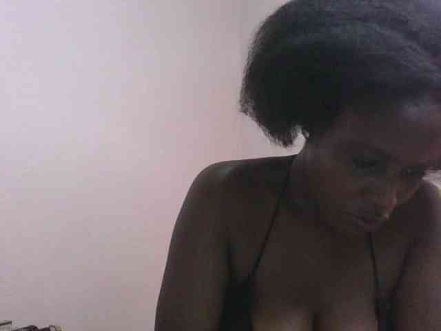 cute-africanah webcam