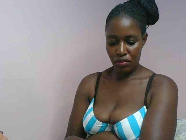 cute-africanah webcam