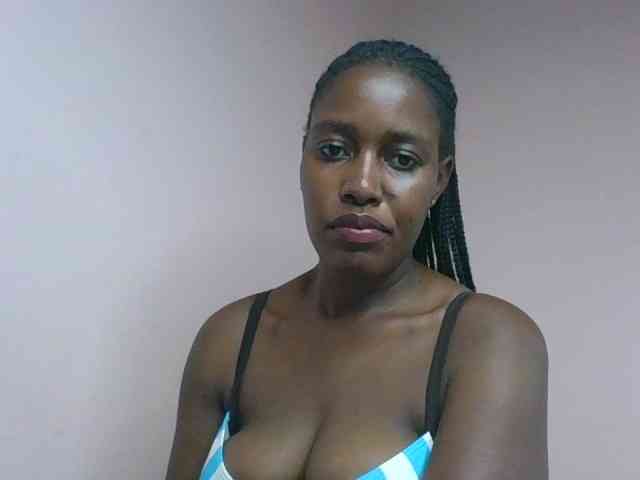 cute-africanah webcam